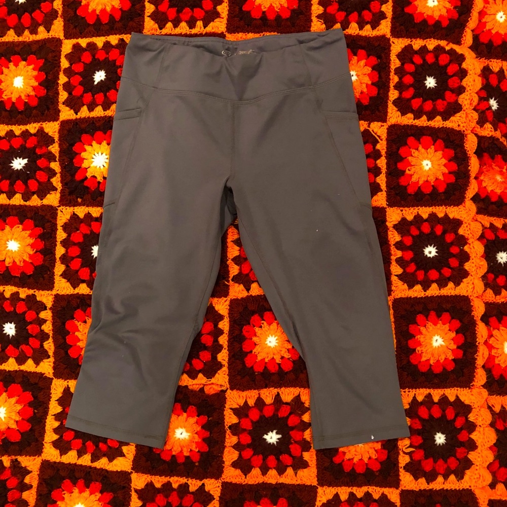 Yoga pant *with pockets*